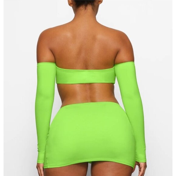 SKIMS Swim Long Sleeve Bikini Top in Neon Green Size M - Picture 2 of 8